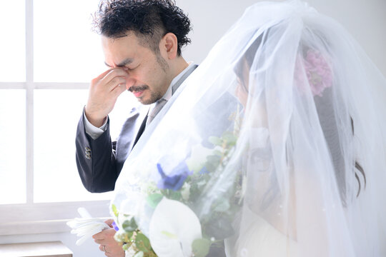 Father Of The Bride Crying, Upper Body