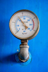 Pressure gauge (Pressure measurement) is measured by taking a reading from the dial. Industrial...
