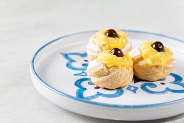 Zeppole dolce tipico del sud italia