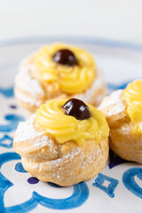 Zeppole dolce tipico del sud italia