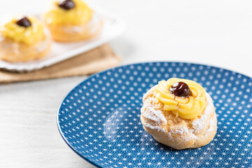 Zeppole dolce tipico del sud italia