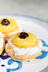Zeppole dolce tipico del sud italia
