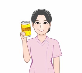 缶ビールを持った女性