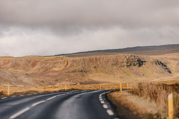Fototapeta Asfaltowe drogi na Islandii obraz