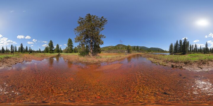 Julia Glover Flat [2]