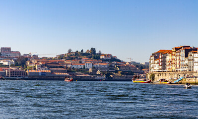 Fototapeta na wymiar Porto vu du Douro