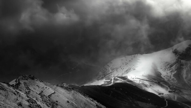 Temp&ecirc;te dans les dolomites en hiver, italie
