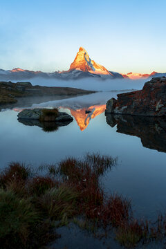 Stellisee lake and Matterhorn at sunrise in autumn, Zermatt, Valais Canton, Swiss Alps, Switzerland