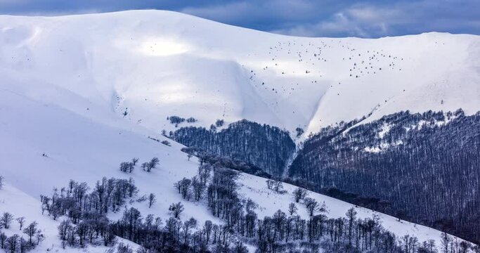 Pylypets is a ski resort named after the picturesque village of Pylypets, and is located at the foot of the Hymba and Zhyd-Magura mountains, whose slopes are well suited for skiing. 
