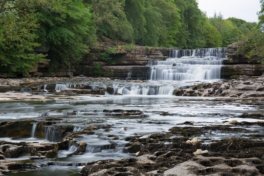Lower Aysgarth Falls on the River Ure, near Leyburn, Wensleydale, Yorkshire Dales National Park, North Yorkshire, England