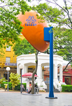 public telephone and bandstand on Matriz square, Itu, S&atilde;o Paulo, Brazil. January 1, 2022.