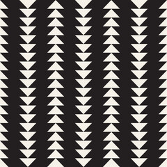 Vector seamless pattern. Repeating geometric elements. Stylish background design.