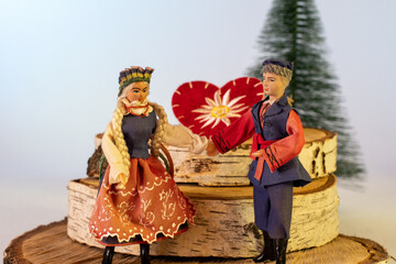 Folklore Szene Puppen Alpenland Stillleben
