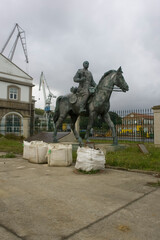 Equestrian statue of the Spanish dictator Francisco Franco in the facilities of the military arsenal of Ferrol - obrazy, fototapety, plakaty
