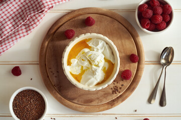 Cottage cheese blended with flax seed oil - Budwig diet