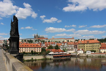 Naklejka na ściany i meble charles bridge and city castle, vltava river