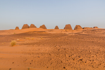 Obraz na płótnie Canvas View of dilapidated Meroe pyramids, Sudan
