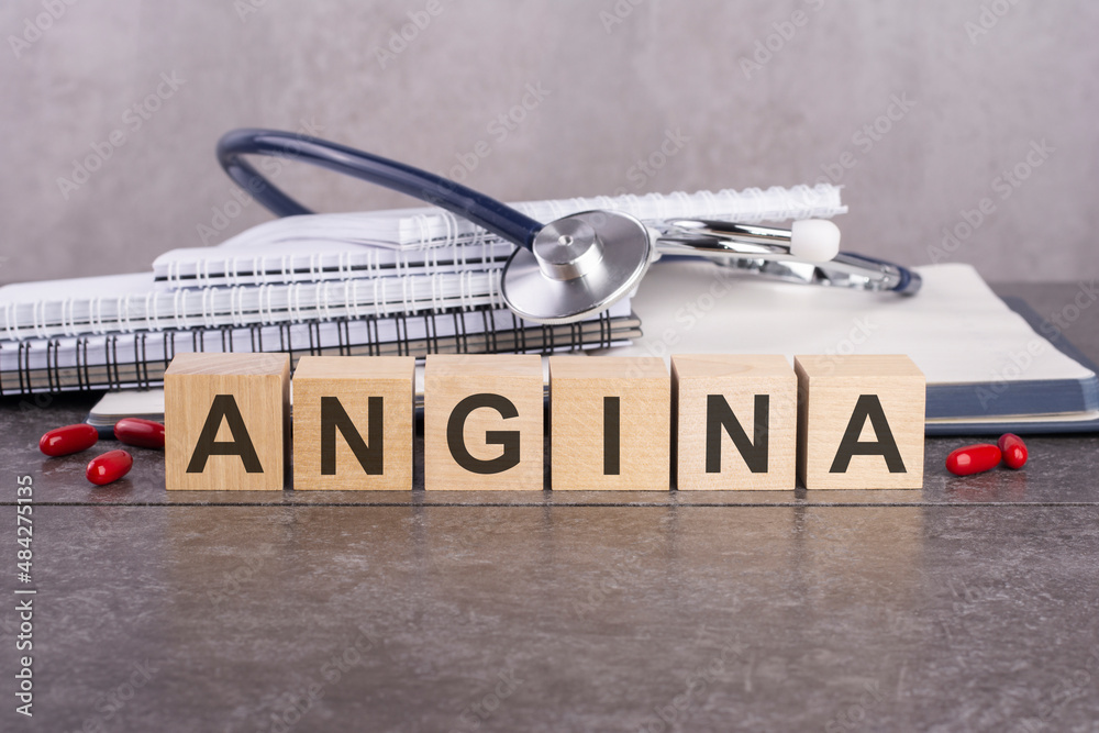 Fototapete new covid variant angina text on blocks with gray background