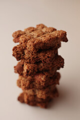 Barres de Céréales Carrées à l'Amande, avoine & Riz soufflé.