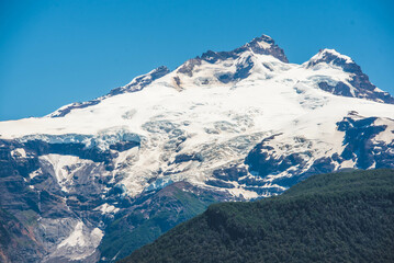 Fototapeta na wymiar mountain and glacier