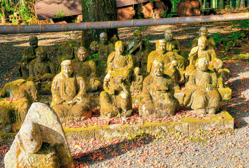 京都、延暦寺塔頭赤山禅院の十六羅漢像
