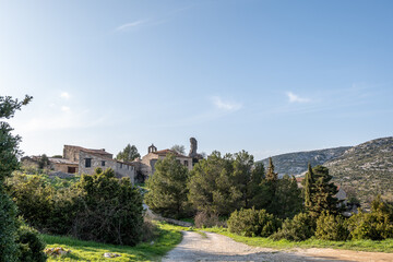 Fototapeta na wymiar castle in the mountains, Perillos