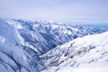 Obraz premium 厳冬期の山岳写真 絶景の雪景色