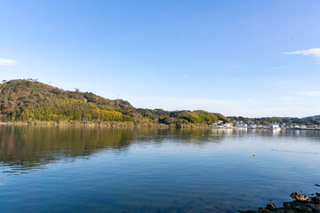 Fototapeta na wymiar 冬の浜名湖　湖畔の風景