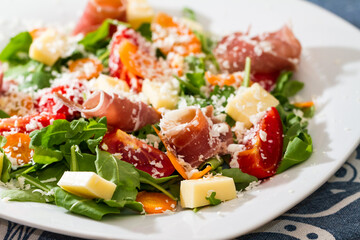 Salad with meat and tomatoes