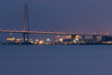名古屋港から見た名港トリトンの夜景