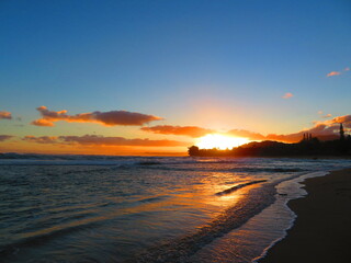 hiking beautiful coastline in hawaii