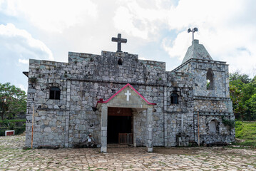 antigua iglesia católica de Yohualichan en México 