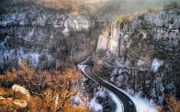Paysage d'hiver &agrave; la combe Lavaux, Gevrey-Chambertin, C&ocirc;te d'Or, Bourgogne, France