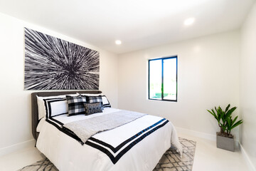 Black and white bedroom 