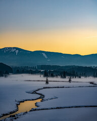 Winterlandschaft, Schnee, Berge, Bach, Fluss, Alpen