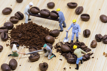 Miniature figures in the world of food 13/6