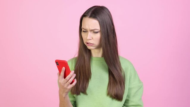 Lady irritated tell device ex boyfriend fight isolated pastel color background