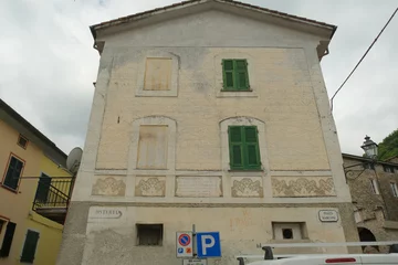 Foto op Plexiglas Il centro storico del comune di Pignone in provincia di La Spezia, Liguria, Italia. © Fabio Caironi