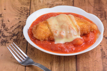 チーズカツのトマトソース