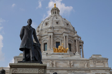 Fototapeta na wymiar Minnesota state capitol building