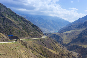 road to the mountains