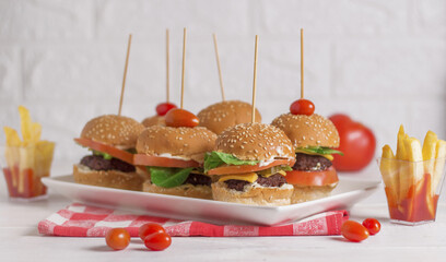 mini burgers