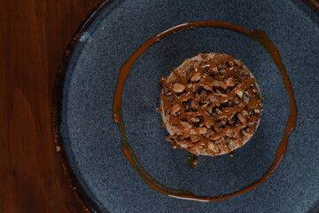 Caramel brown cake with dulce de leche