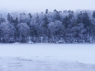凍った湖4　阿寒湖