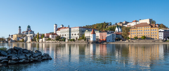 Panorama der Stadt Passau in Niederbayern - obrazy, fototapety, plakaty