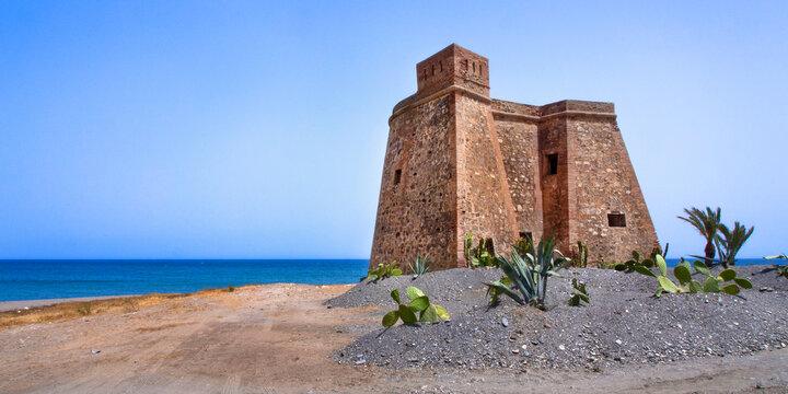 Macenas Castle, Macenas Beach, Moj&Atilde;&iexcl;car, Almer&Atilde;&shy;a, Andaluc&Atilde;&shy;a, Spain, Europe