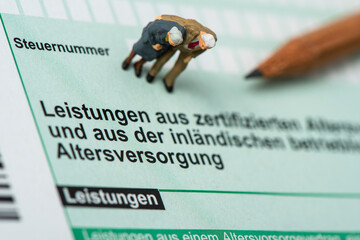Steuererklärung für Finanzamt mit Formular