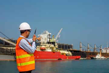 Foreman, harbor master or port controller in takes control communication to the receivers in charge to ensure the appropriate jobs working in the same safety direction