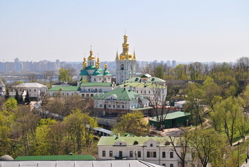 Fototapeta na wymiar Kiev-Pechersk Lavra in Ukraine in the spring. The monastery. Orthodox architecture of churches in Kiev in Ukraine. Kiev. Ukraine.