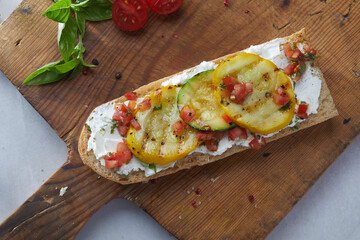 Brot mit Frischkäse